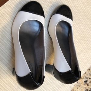 Black and white pumps by Life Stride- 3-inch heel size 7